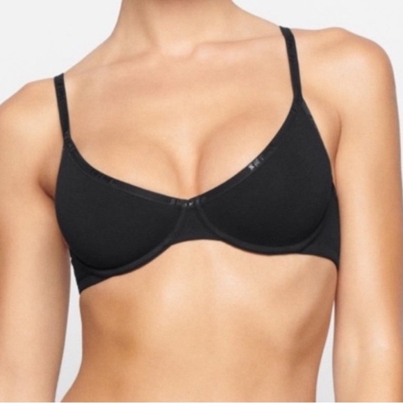 Skims Bras Set of 2 - Picture 3 of 7